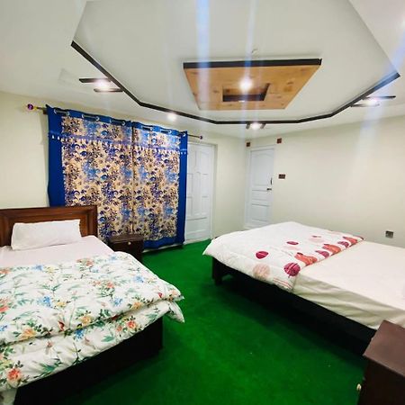 Skardu One Resort And Guest House Exteriör bild