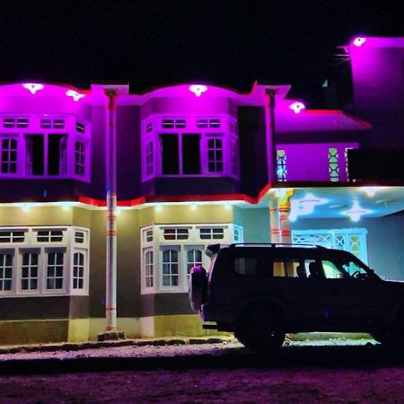 Skardu One Resort And Guest House Exteriör bild